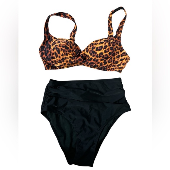 CUPSHE Women's High Waisted Tummy Control Twist Front Two Piece Bikini Set Small - Picture 6 of 9